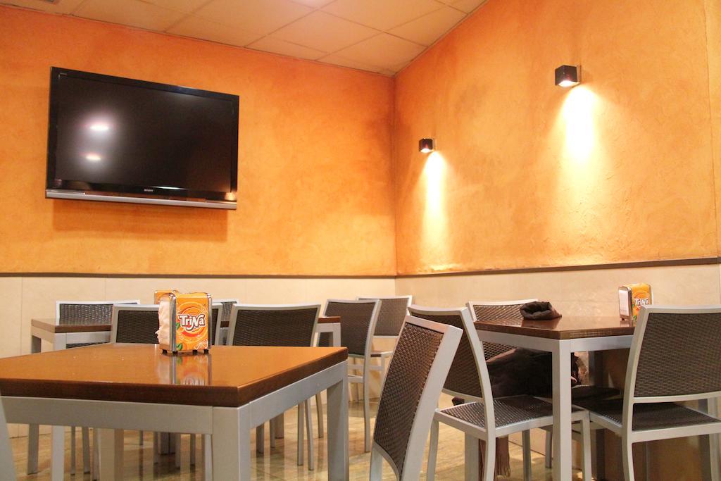 Hostal Cafeteteria Goya Barbastro Dış mekan fotoğraf